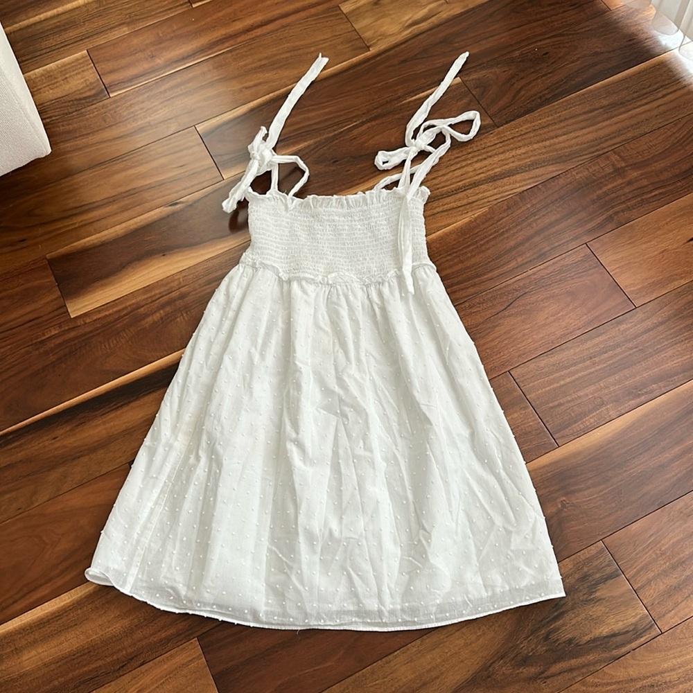 REFORMATION GIRLS WHITE COTTON SMOCKED TIE SHOULDER DRESS SIZE SMALL